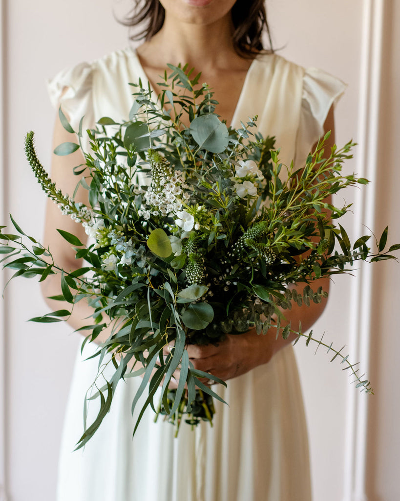 WEDDING FLOWERS INSPIRATION - Foam-Free Floral Design Ideas From